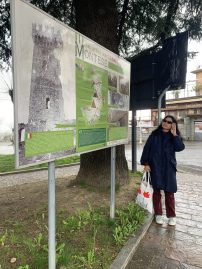 Sedang mencoba mencerna sedang berada dimana?